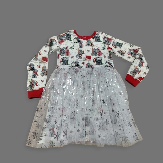 Kleita "Lācēni" ar sniegpārsliņa tillu 134 izm.